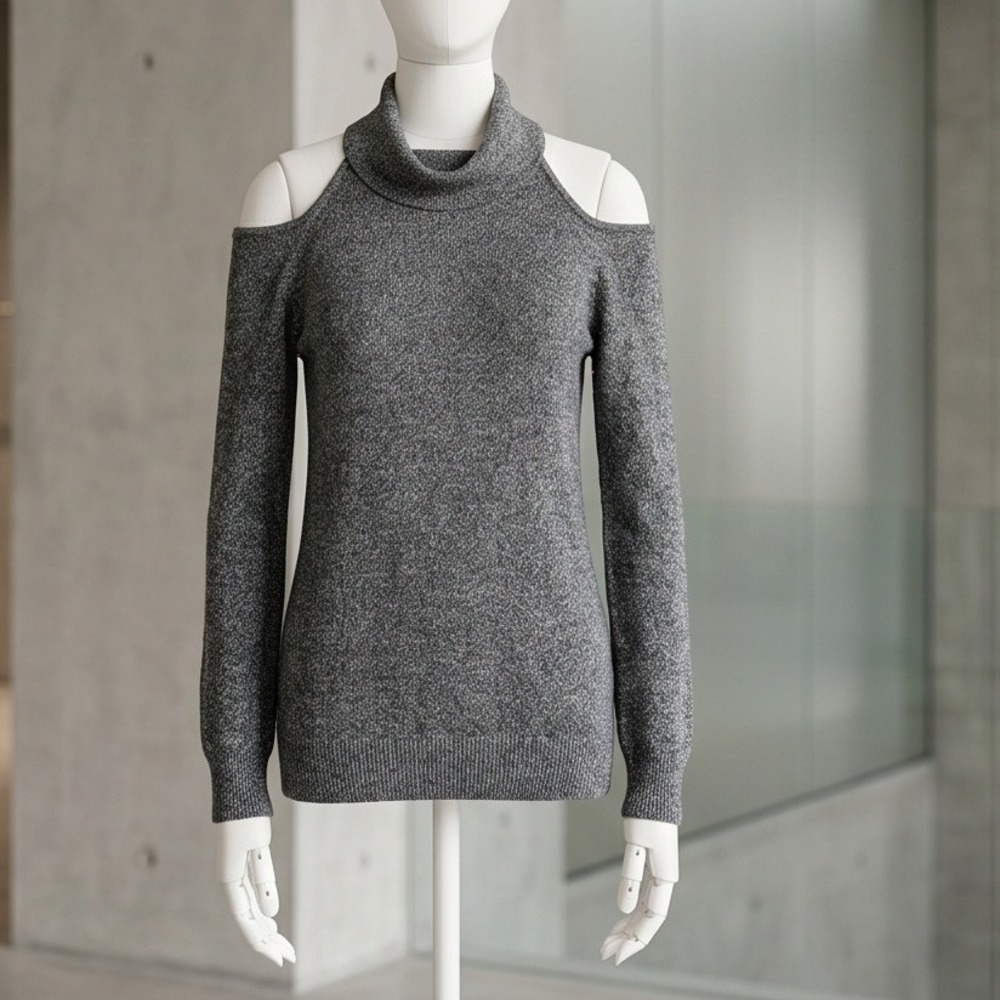 AQUA XS Cashmere Cold Shoulder Turtleneck Sweater Gray Cozy Minimalist Soft - Picture 2 of 9